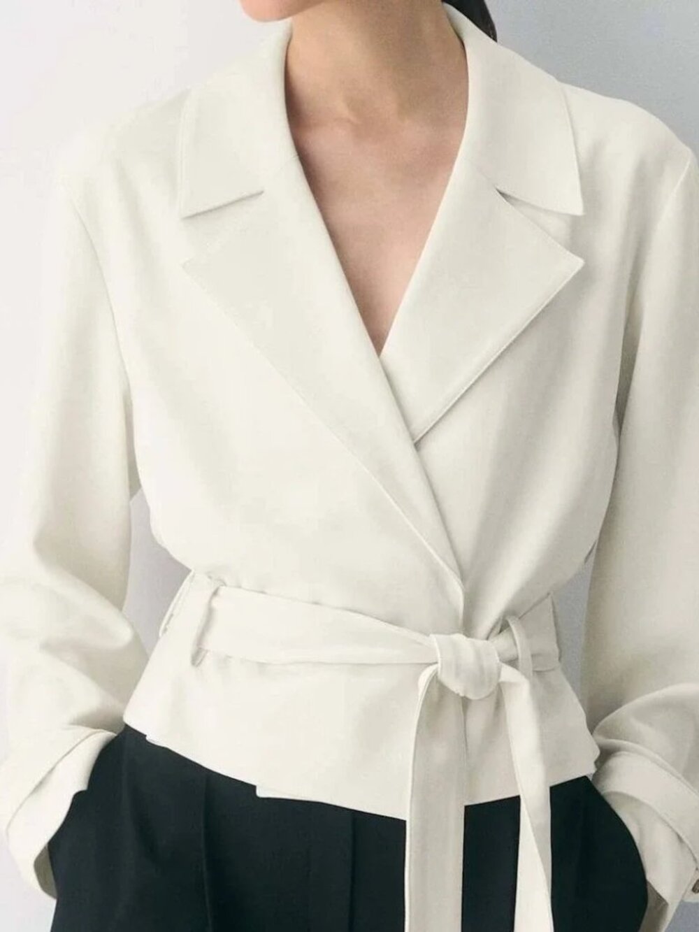 ARITZIA Postage Trench Coat - Picture 4 of 16
